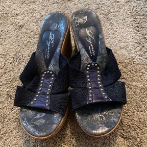 Dezario nanor wedge sandal